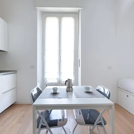 Porta Nuova Bright With Balcony 公寓 米兰